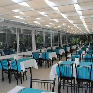 3* Otel Flora